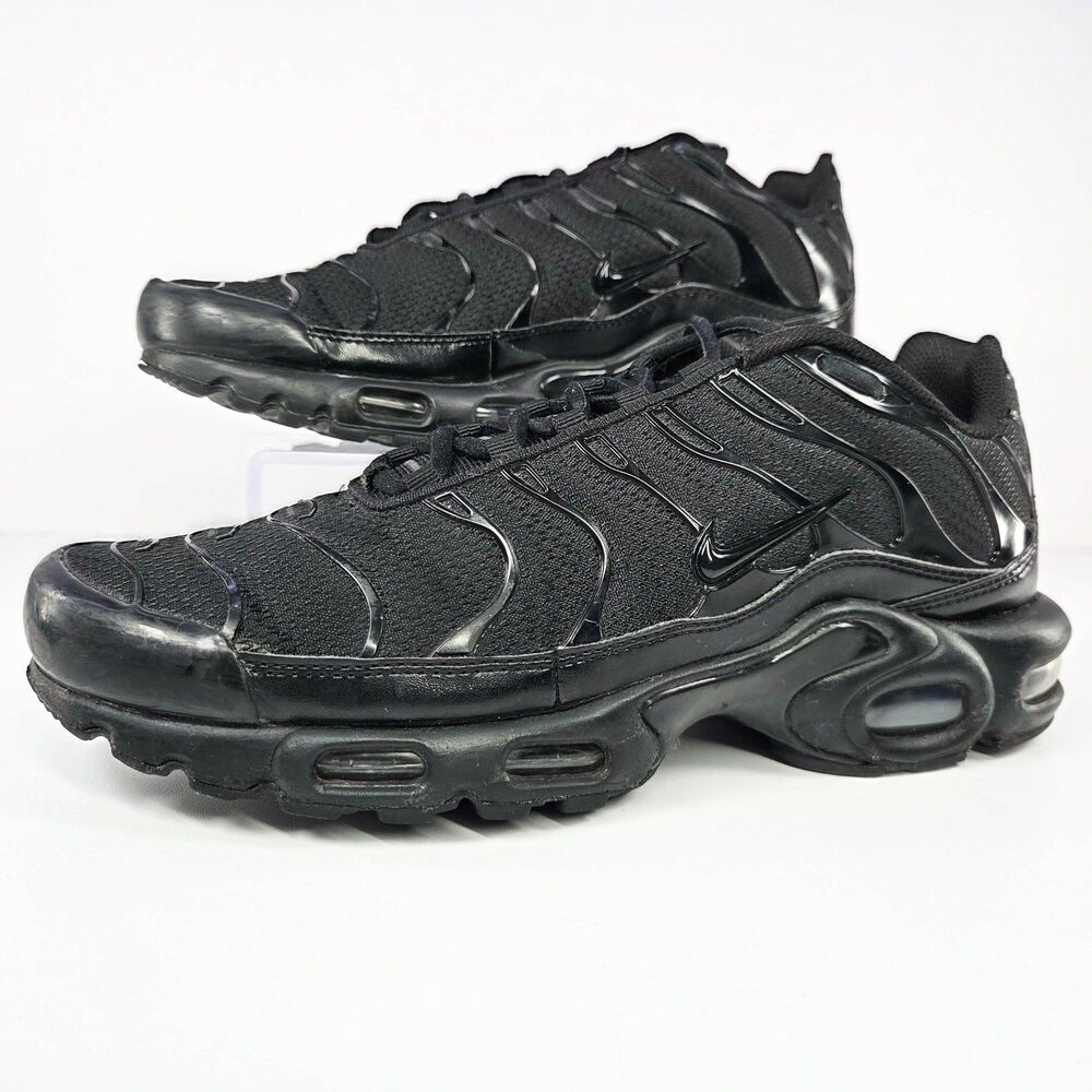 Nike Air Max Plus Triple Black Sneakers 604133-050 Men's 8.5 / Women's 10